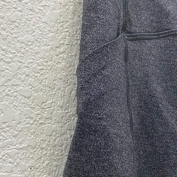 LULULEMON Swift Speed High Rise Crop 21" Heathered Black Leggings Size 2 - Picture 11 of 16
